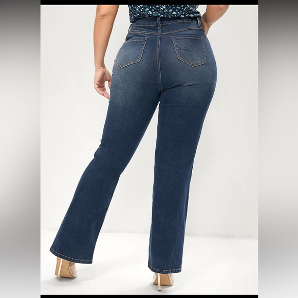 Bootcut Very Stretchy Mid Rise Medium Wash Sculpt Waist Jeans - Picture 3 of 5